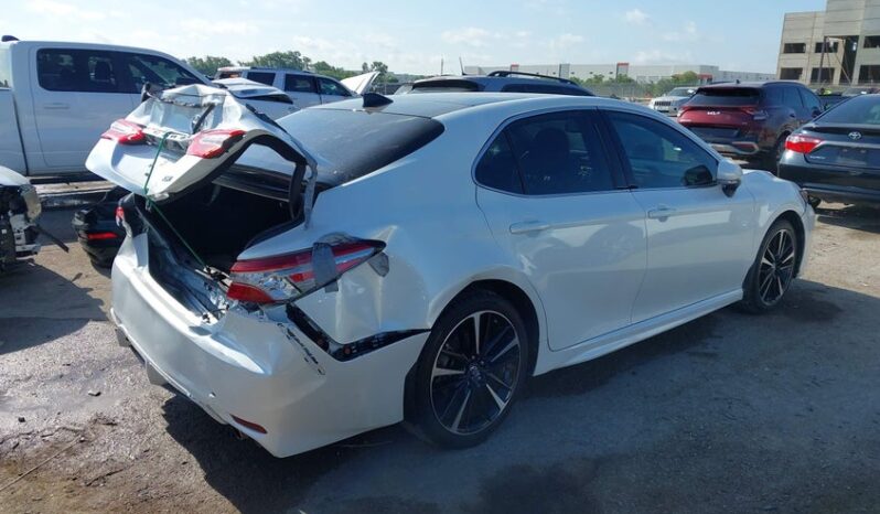 
								2019 Toyota Camry full									