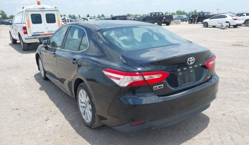 
								2018 Toyota Camry full									