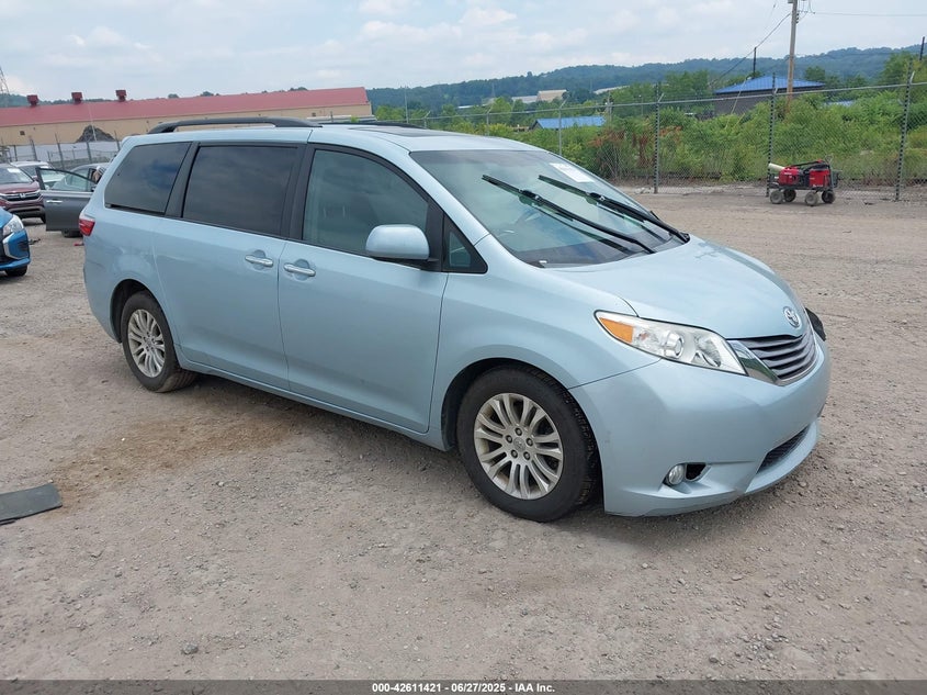 2016 Toyota Sienna