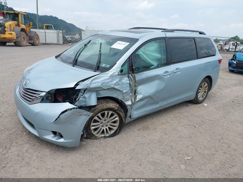 2016 Toyota Sienna