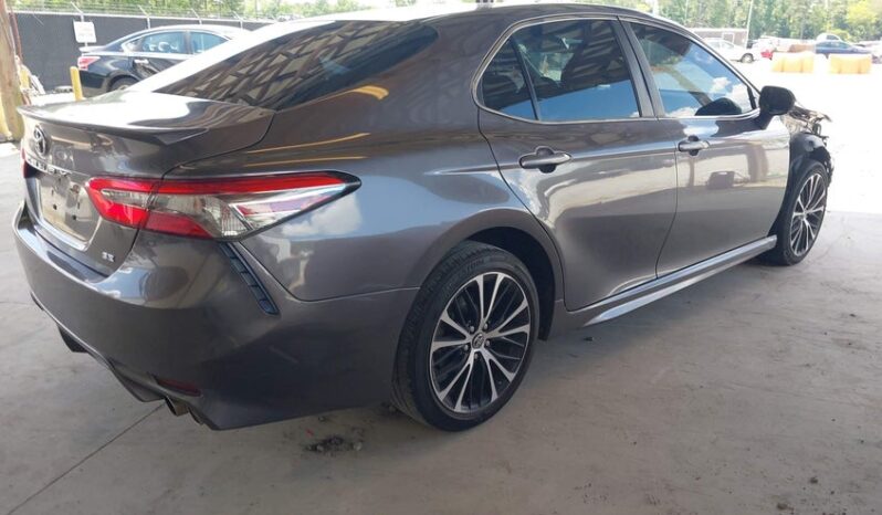 
								2018 Toyota Camry full									