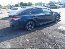 
										2018 Toyota Camry full									