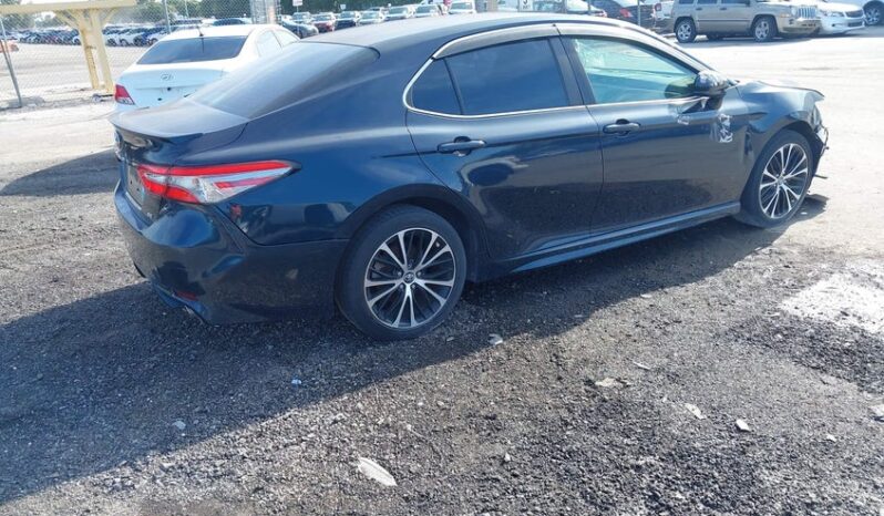 
								2018 Toyota Camry full									