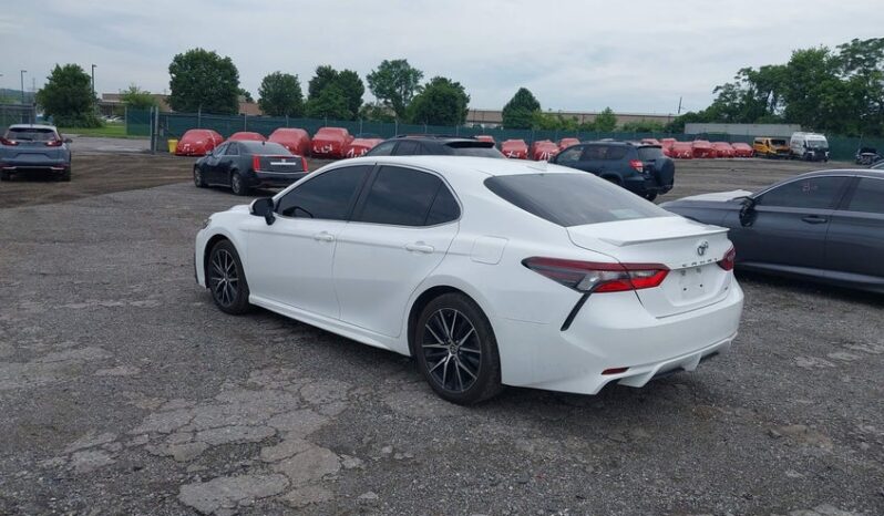 
								2021 Toyota Camry full									