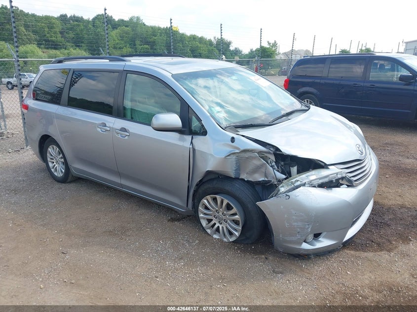 2012 Toyota Sienna