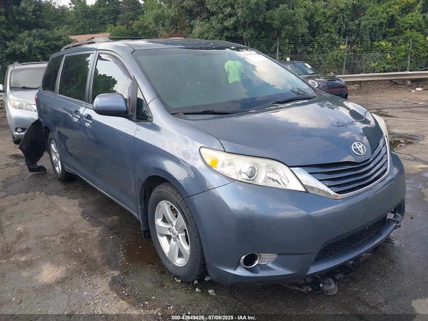 2015 Toyota Sienna