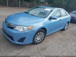 
										2012 Toyota Camry full									