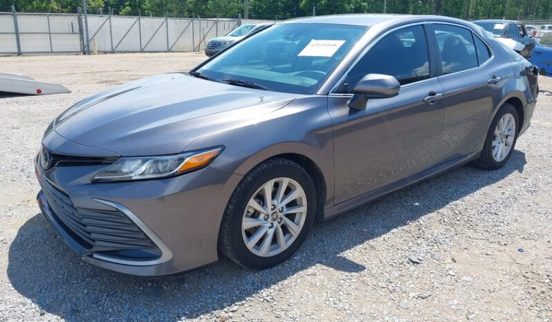 
								2021 Toyota Camry full									