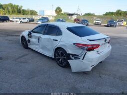 
										2018 Toyota Camry full									