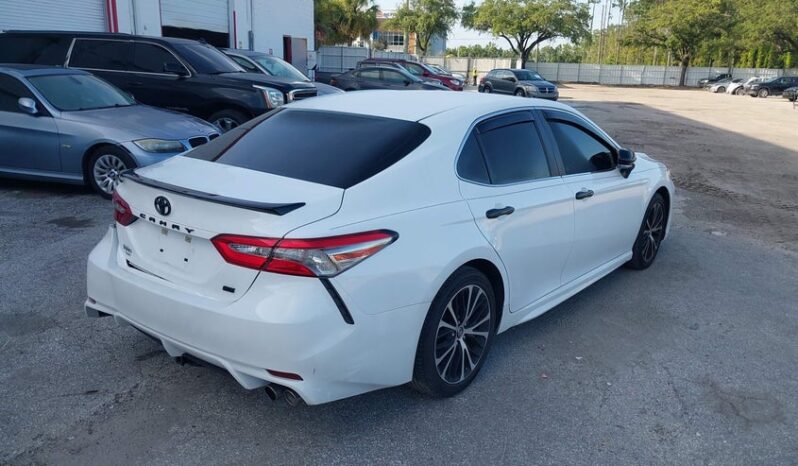 
								2018 Toyota Camry full									