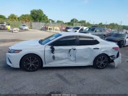 
										2018 Toyota Camry full									