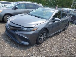 
										2022 Toyota Camry full									