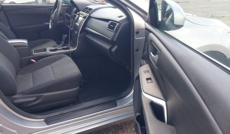 
								2016 Toyota Camry full									