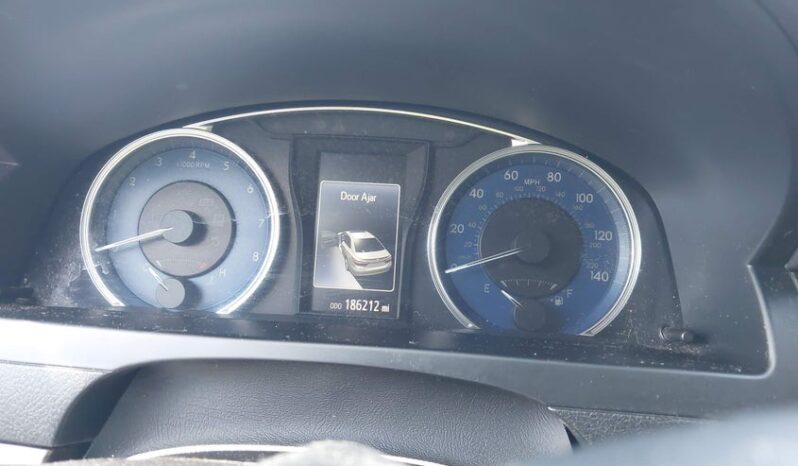 
								2016 Toyota Camry full									