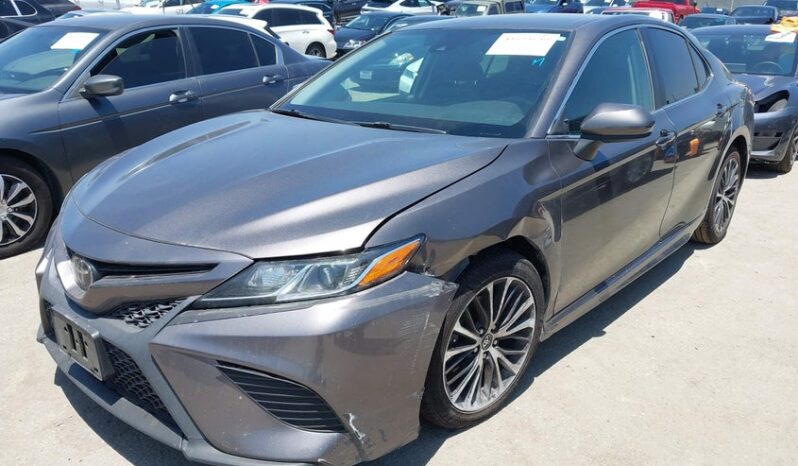 
								2019 Toyota Camry full									