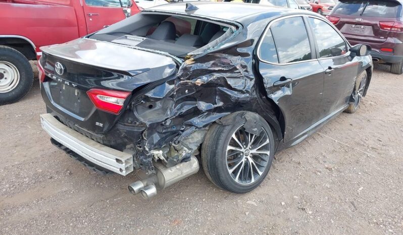
								2020 Toyota Camry full									