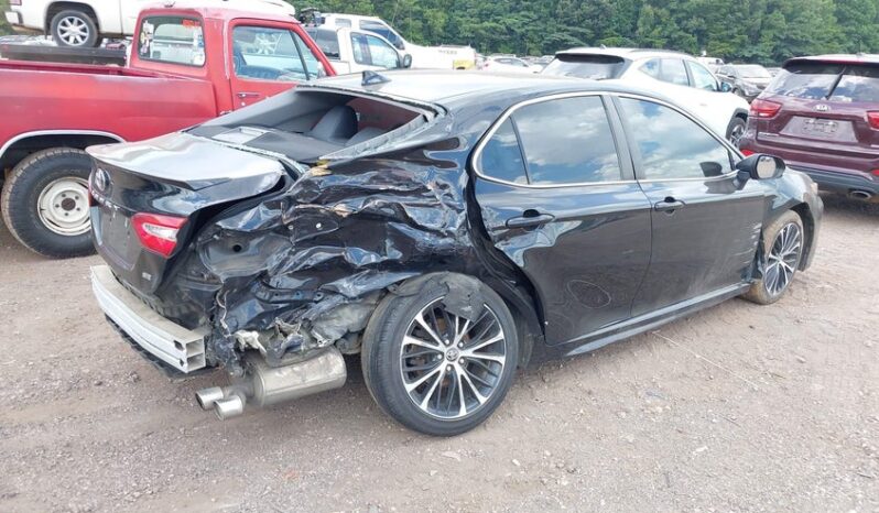 
								2020 Toyota Camry full									