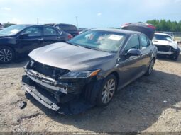 
										2018 Toyota Camry full									