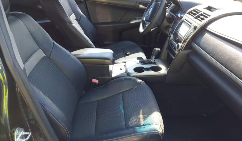 
								2012 Toyota Camry full									