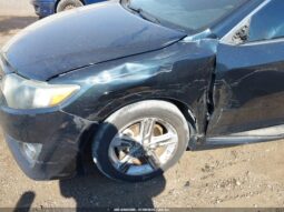
										2012 Toyota Camry full									
