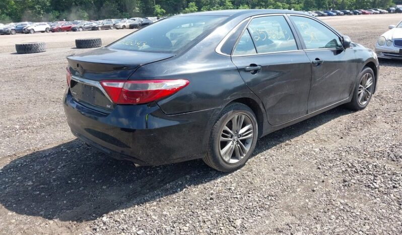 
								2015 Toyota Camry full									