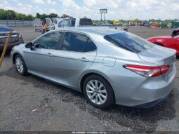 
										2018 Toyota Camry full									