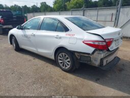 
										2016 Toyota Camry full									
