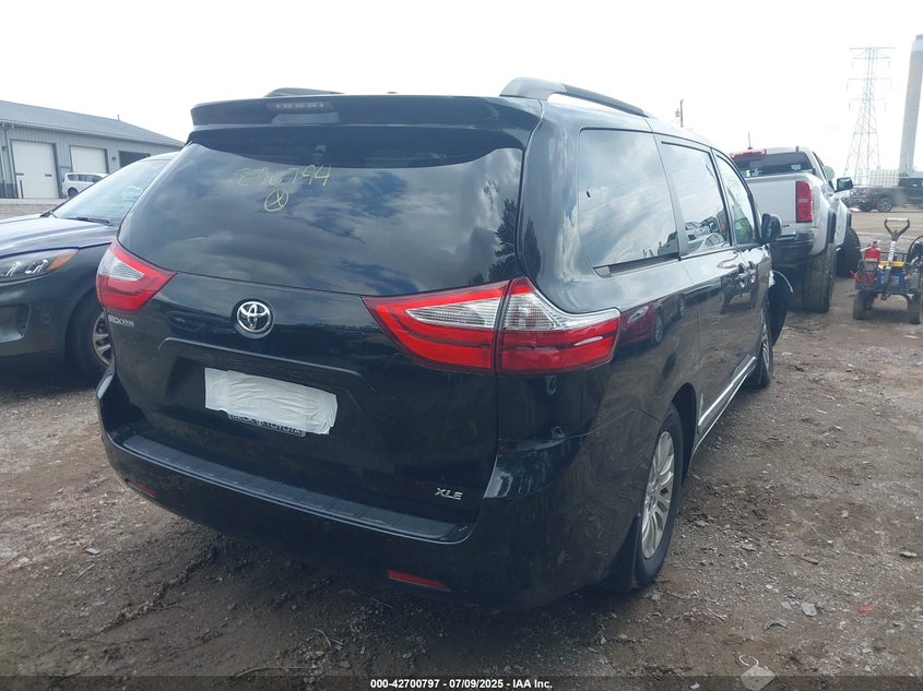 2017 Toyota Sienna