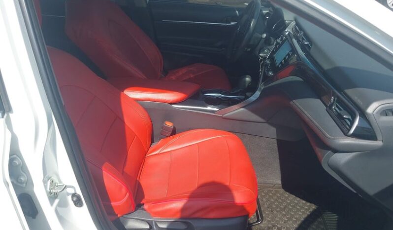 
								2019 Toyota Camry full									
