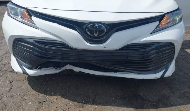 
								2019 Toyota Camry full									