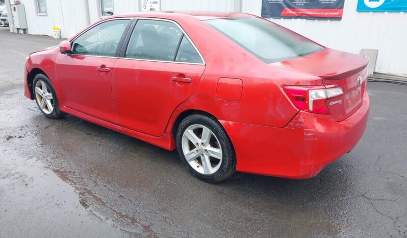 
								2012 Toyota Camry full									