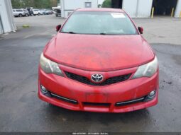 
										2012 Toyota Camry full									