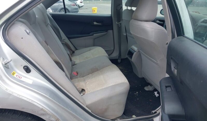
								2012 Toyota Camry full									