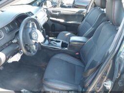 
										2017 Toyota Camry full									