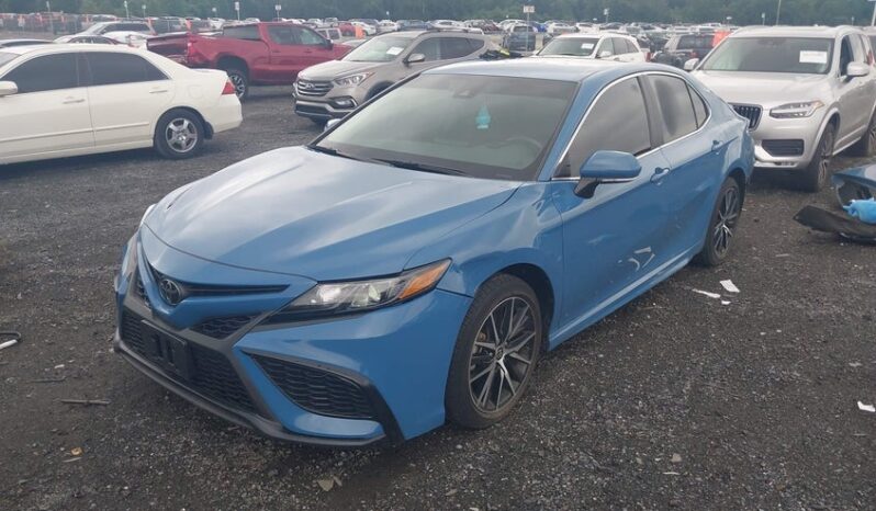 
								2023 Toyota Camry full									