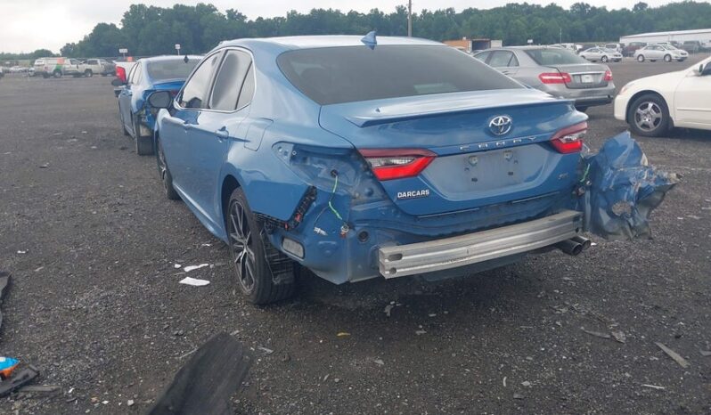 
								2023 Toyota Camry full									