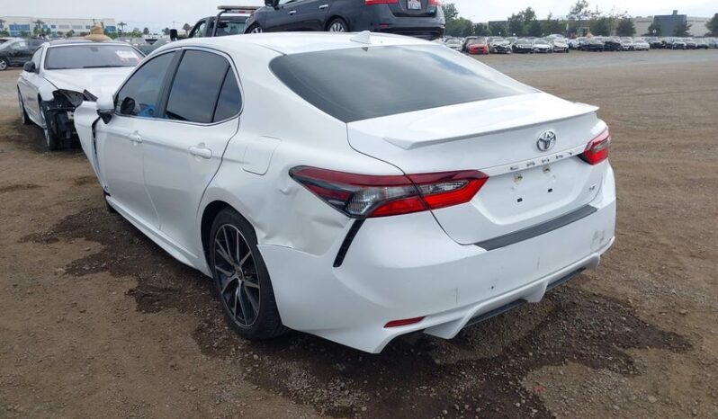 
								2023 Toyota Camry full									