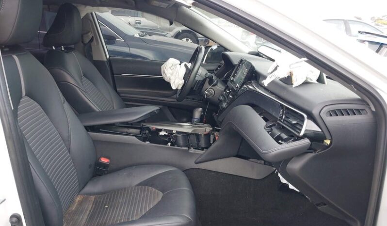 
								2023 Toyota Camry full									