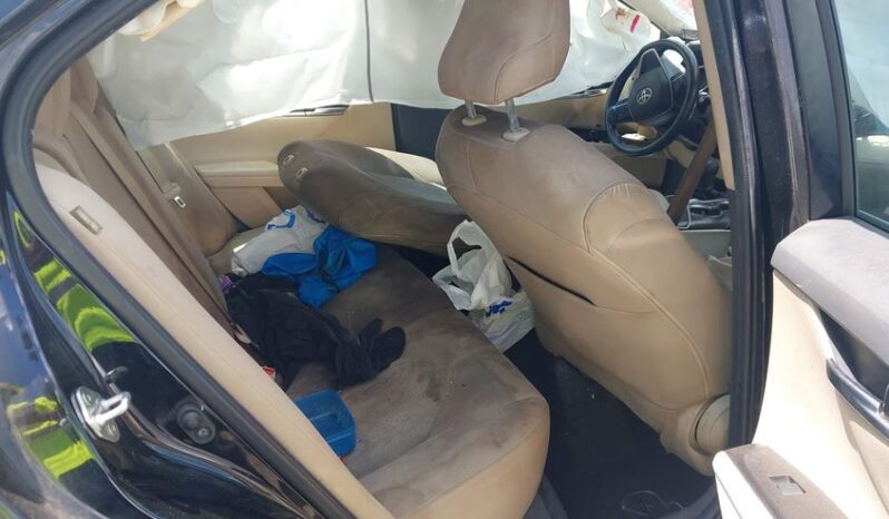 
								2022 Toyota Camry full									