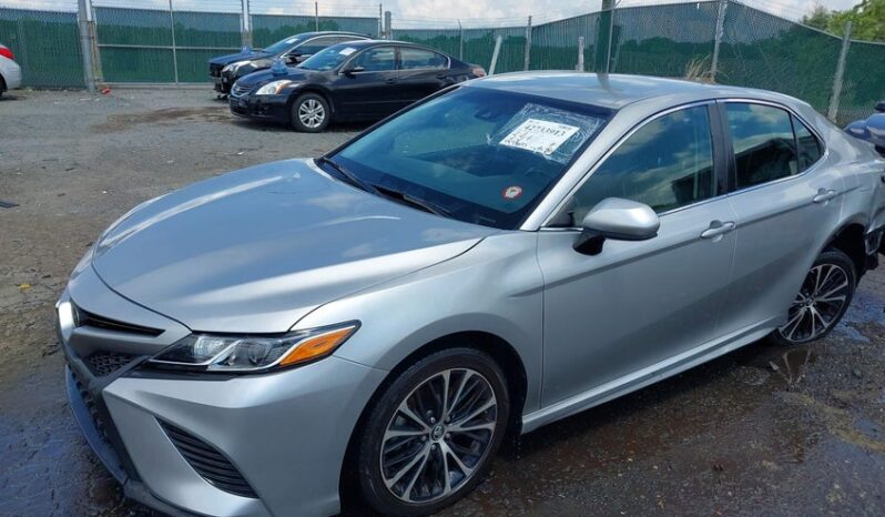 
								2018 Toyota Camry full									