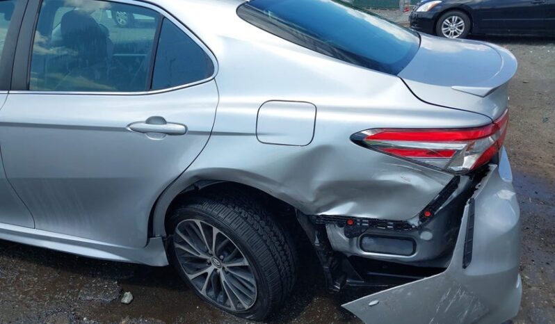 
								2018 Toyota Camry full									