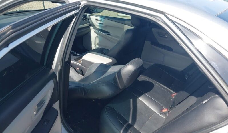 
								2015 Toyota Camry full									