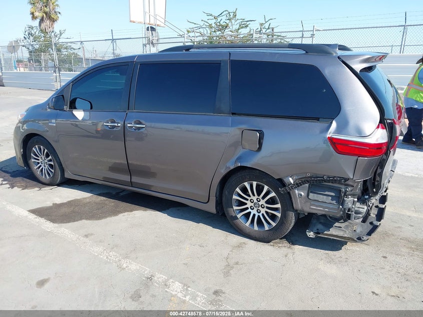 2018 Toyota Sienna