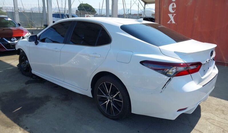 
								2023 Toyota Camry full									