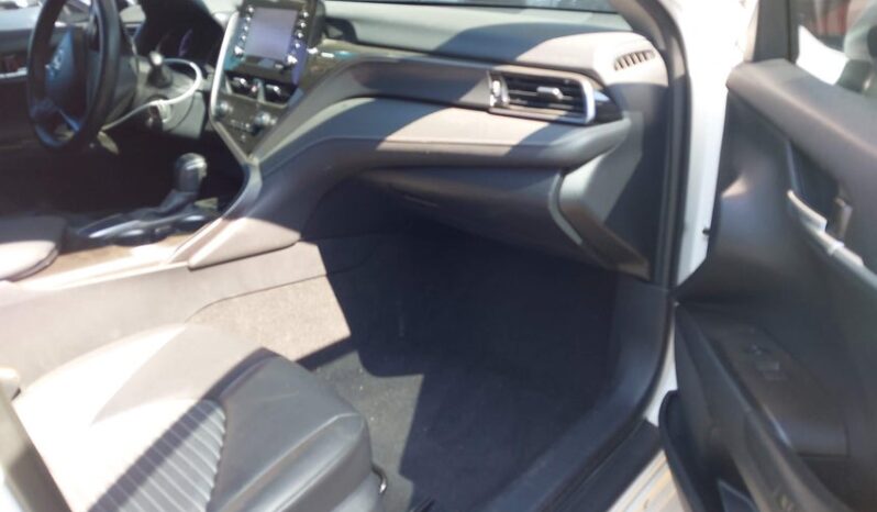
								2023 Toyota Camry full									