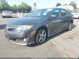
										2013 Toyota Camry full									