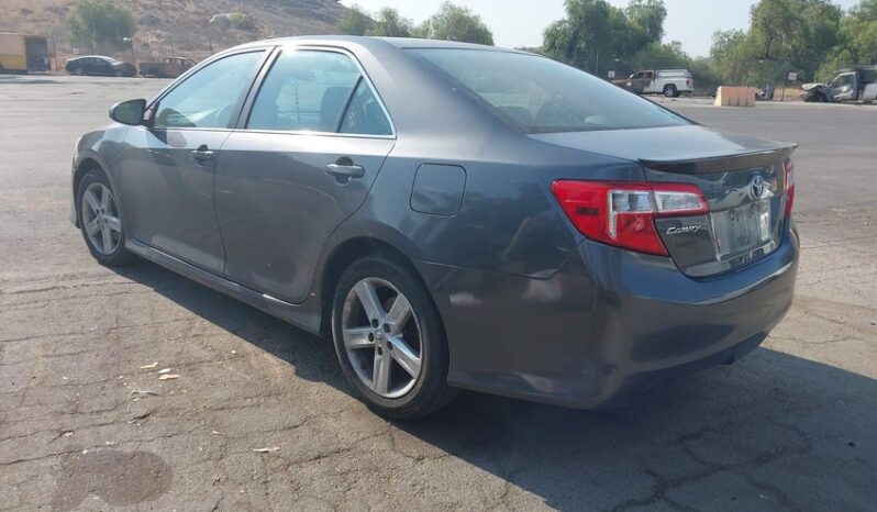 
								2013 Toyota Camry full									