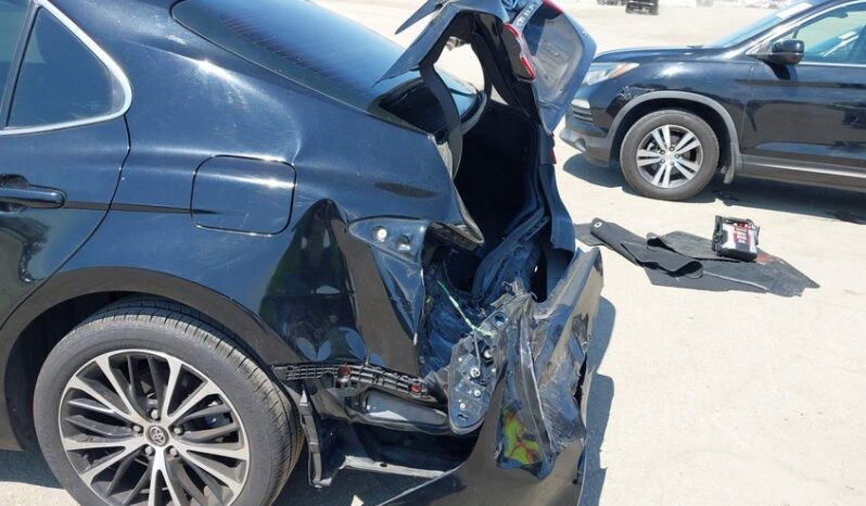 
								2019 Toyota Camry full									