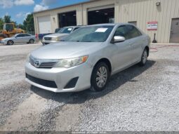 
										2012 Toyota Camry full									