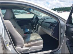 
										2012 Toyota Camry full									